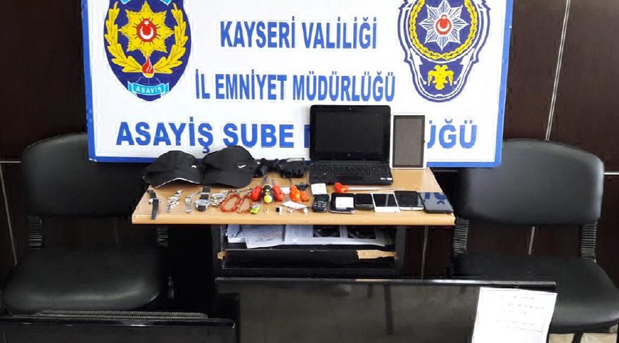 İstanbul'dan Kayseri'ye hırsızlık yapmak için gelen ikisi 18 yaşından küçük 5 arkadaş İ10 günde 12 ev soydu. Foto: DHA