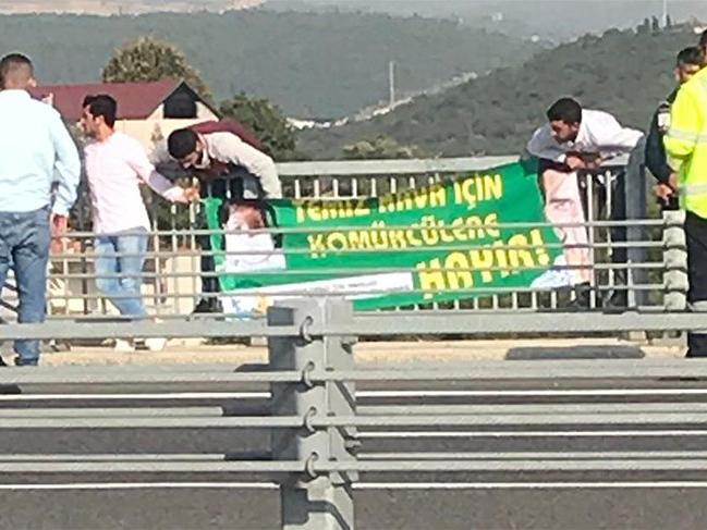 Osmangazi Köprüsü'nde 'Kömürcüler' eylemi