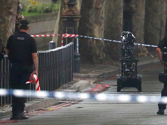 Londra'da bomba paniği