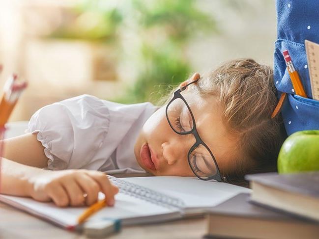 Ders arasındaki uyku öğrenmeyi kolaylaştırıyor