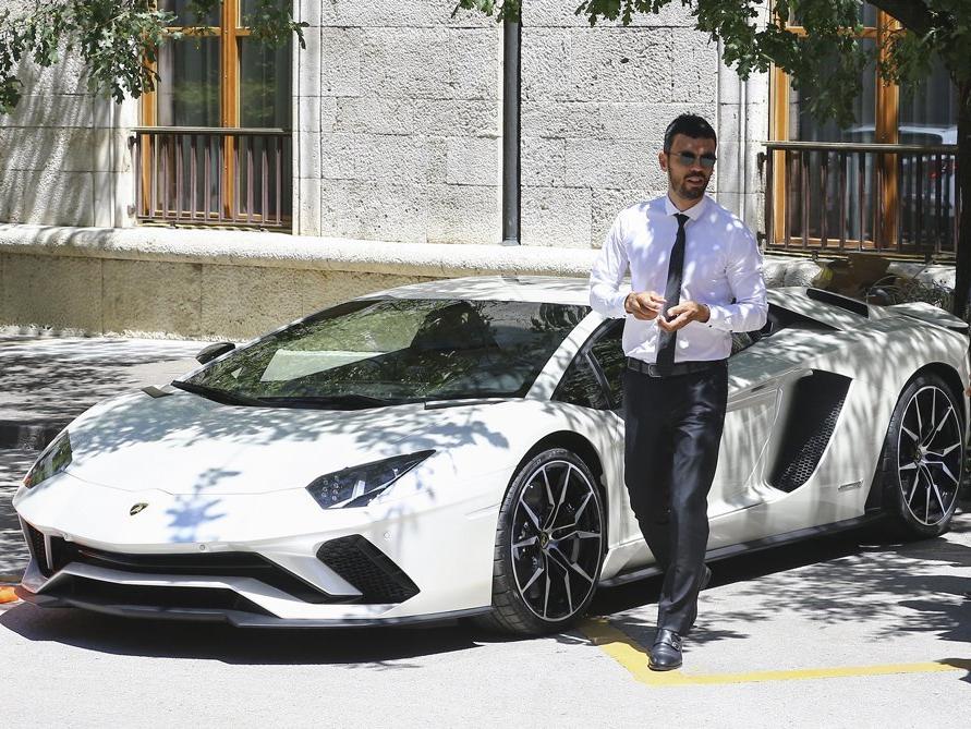 Kenan Sofuoğlu Lamborghini'de euro kurunu 5.72'ye sabitledi
