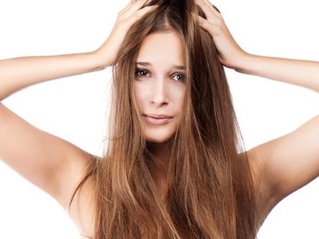 Saç kepeklenmesi: Kepek nedir? Kepek neden olur ve nasıl önlenir?