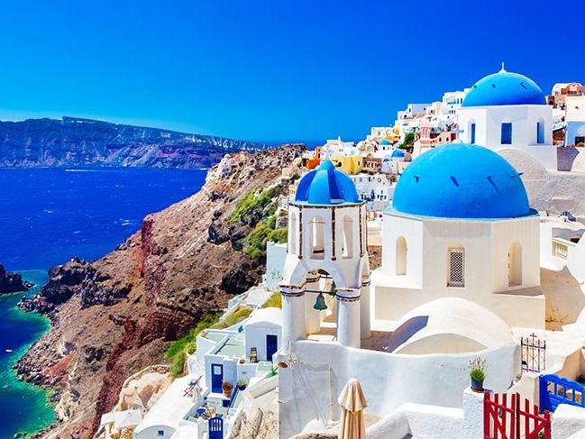 Yunanistan cenneti Santorini kılavuzu: Ne yenir, neresi gezilir?