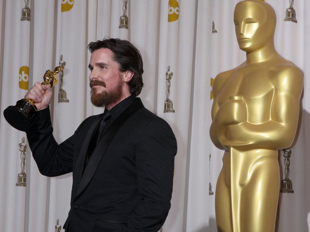Christian Bale filmleri para basmaya devam ediyor