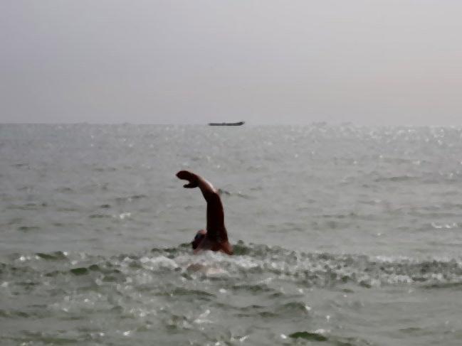 FETÖ'den aranan 3 kişi yüzerek Yunanistan'a kaçtı!