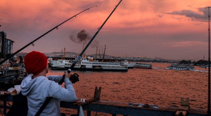 Kızıl görüntü görenleri kendine hayran bıraktı. DHA