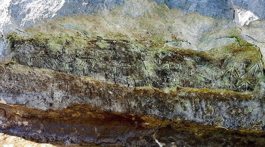  Atatürk Barajının Adıyaman’ın Kahta ilçesindeki kısmında Paleolitik Çağ'a ait kaya resimleri balıkçılar tarafından bulundu. Foto: İHA