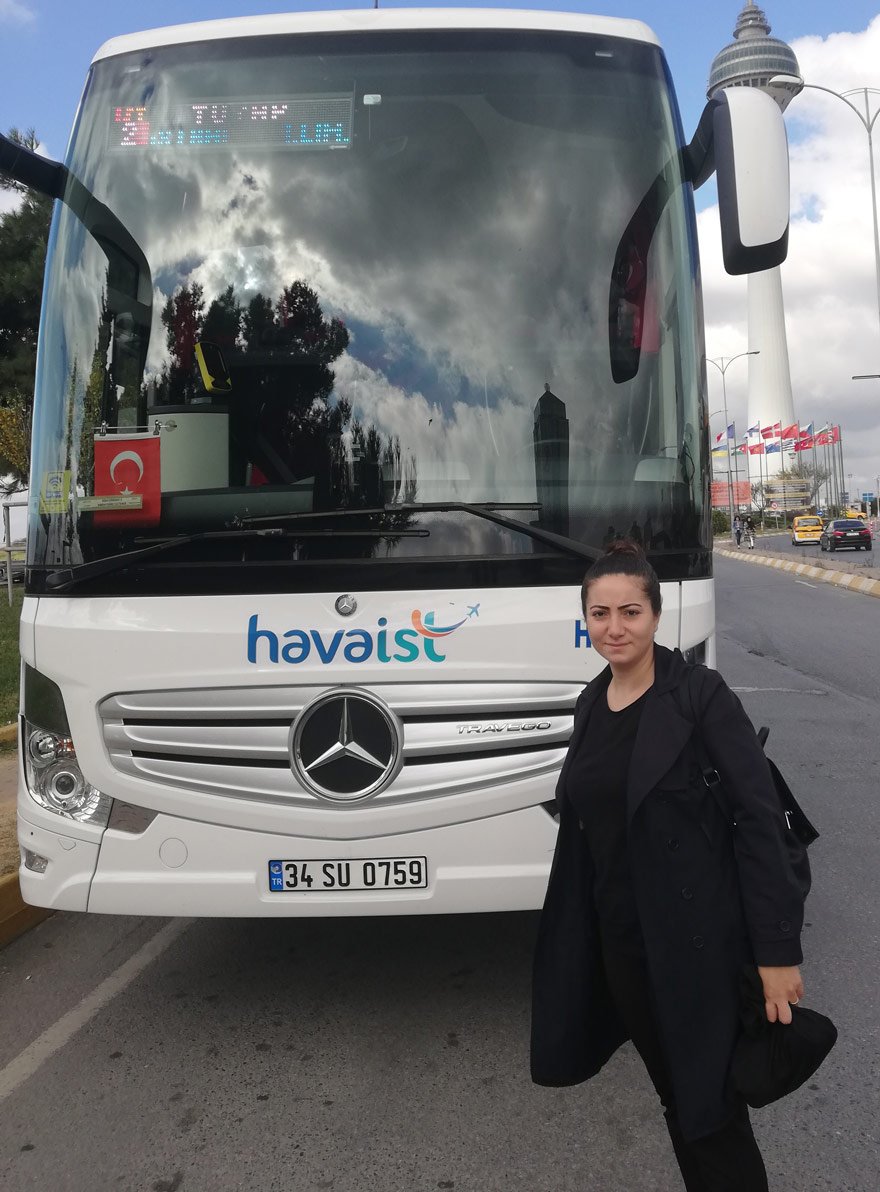 İstanbul Havalimanı’na ulaşım İETT ve HAVAİST’e ait otobüslerle sağlanıyor. 