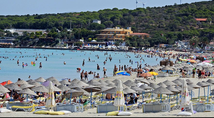 Yabancıların ilgisi nedeniyle önümüzdeki yıl tatilin Ege’de yüzde 35 Akdeniz’de yüzde 45 artması bekleniyor. 
