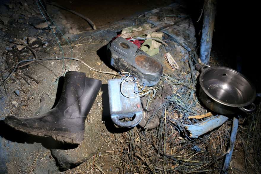 Özer'in yayla evlerine giderek köylüden zorla yiyecek, yaşamsal malzeme aldığı belirtildi. Foto: AA