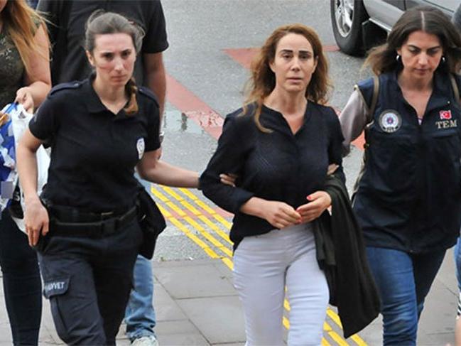 HDP'nin seçim çalışmalarında tutuklanan Alman şarkıcıya 6 yıl 3 ay hapis