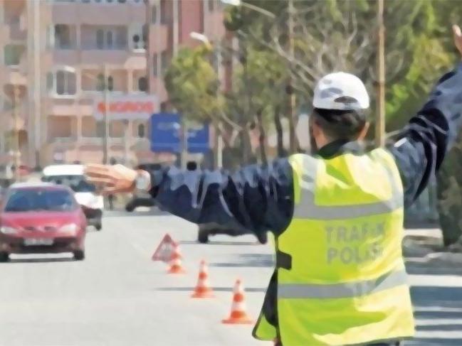 Yayaya yol vermeyen araç sürücüsüne 488 lira trafik cezası kesildi