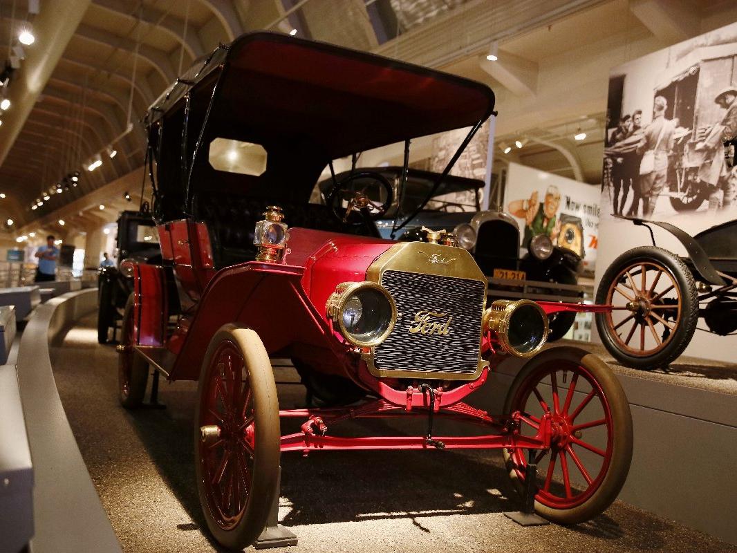 29 Kasım 12:30 Hadi ipucu sorusu: İlk seri üretim otomobil Ford Model T'yi üreten mühendis kimdir?