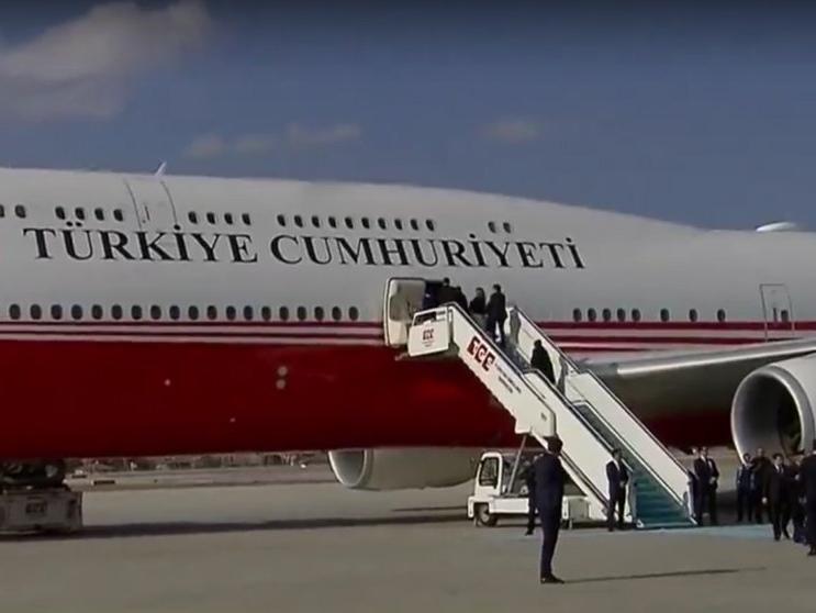 Erdoğan Paris'e yeni uçağıyla gitti