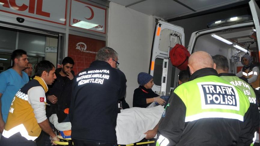 Polis memuru silahla kendini vurdu