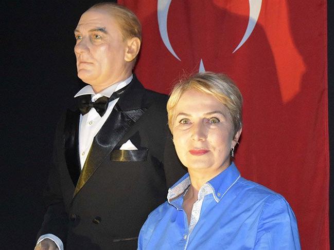 Atatürk heykelinin sergilendiği müzeden açıklama! 'Çok üzüldük bu duruma'