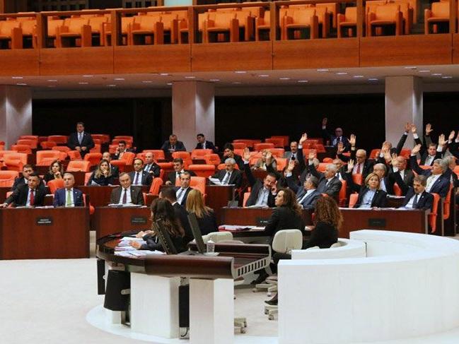 İYİ Parti'nin 'asgari ücretlilerden vergi alınmasın' teklifi AKP ve MHP'lilerin oylarıyla reddedildi