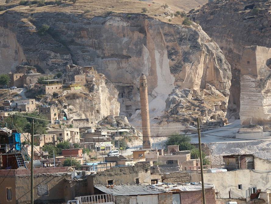 Hasankeyf'teki tarihi ticaret merkezi gün yüzüne çıkarıldı