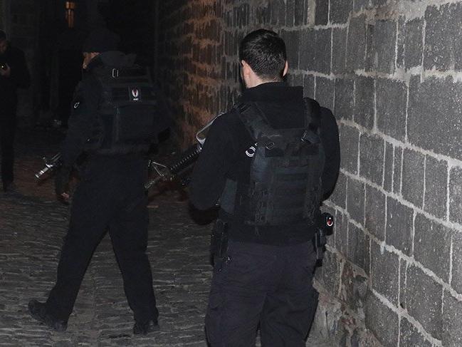Diyarbakır'da silahlı kavga: 2 ölü, 2 yaralı