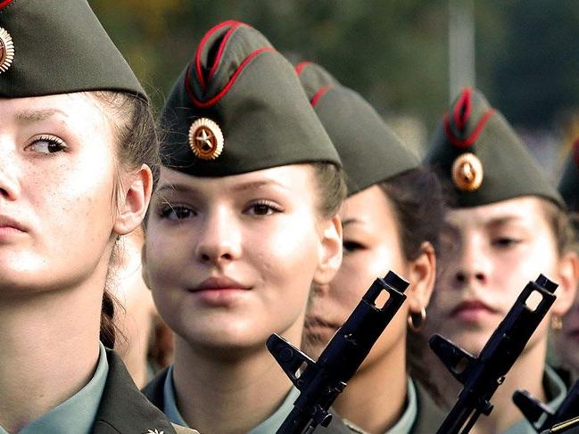 Rus kadınların güçlü olmasının nedeni açıklandı