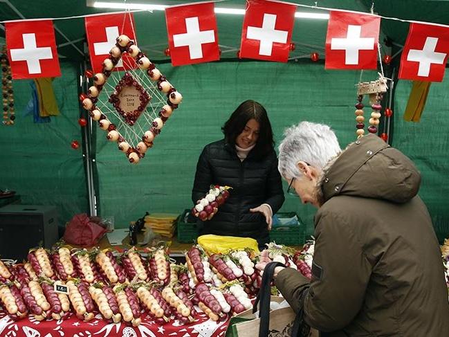 İsviçre'de 15. yüzyıldan beri süren Soğan Festivali