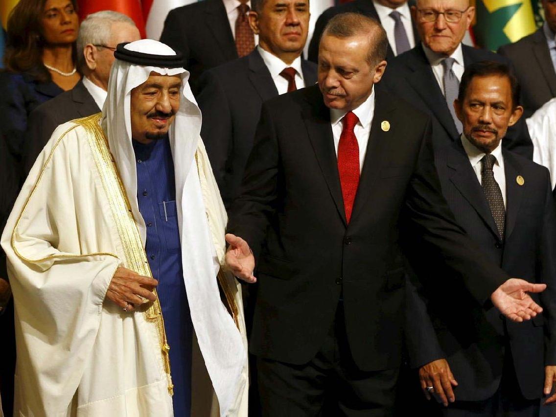 Kral Selman'dan Erdoğan'a 'uçak jesti'