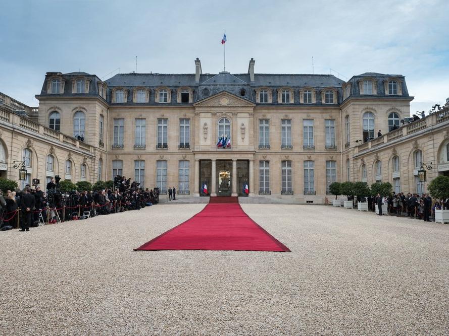 26 Kasım 12:30 Hadi ipucu sorusu: Élysée Sarayı hangi ülkededir? Élysée Sarayı nerede?
