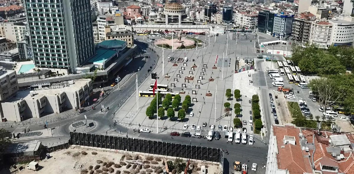 FOTO: DEPOPHOTOS / Taksim Meydanı
