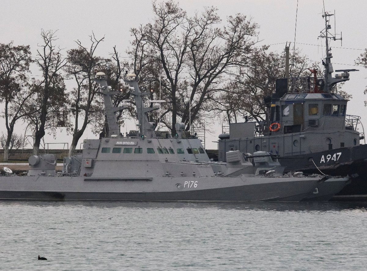 Reuters'ın görgü tanıklarına dayandırdığı haberde Rusya'nın el koyduğu Ukrayna gemilerinin hasarsız olduğu ifade edildi.