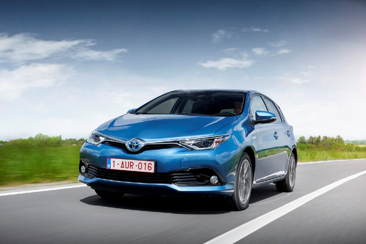 toyota-auris-hybrid