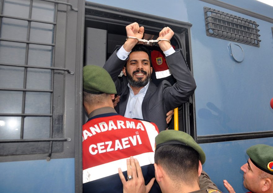 Mehmet Baransu tutuklu yargılanıyor.
