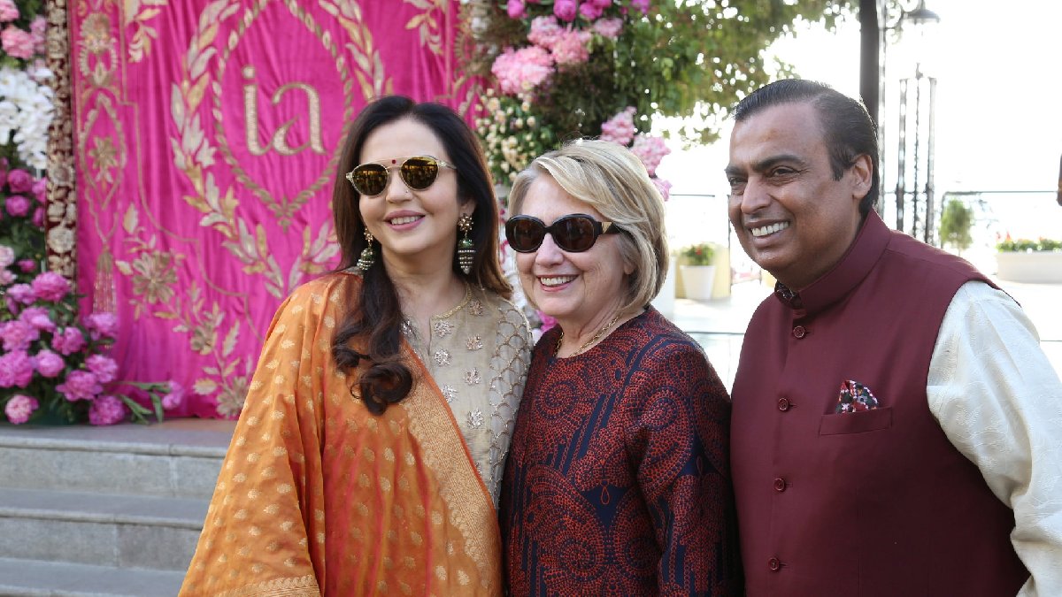 Eski ABD Dışişleri Bakanı Hillary Clinton da davetliler arasındaydı. Fotoğraf: Reuters