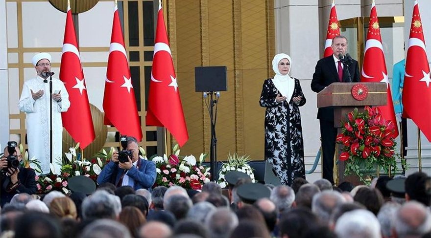 Cumhurbaşkanlığı Hükümet Sistemi'nin ilk Cumhurbaşkanı Recep Tayyip Erdoğan,