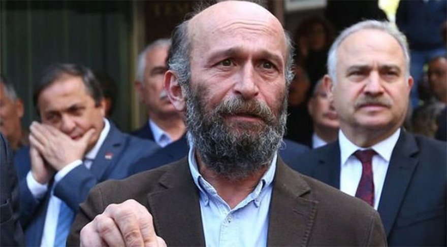 CHP'nin Adalar adayı gazeteci Erdem Gül.