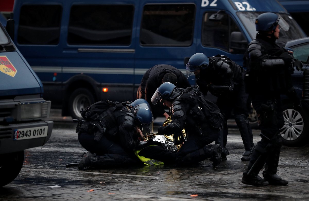 Göstericilere sert şekilde müdahele edildi. Reuters