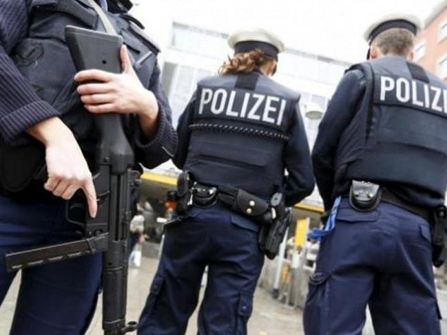 Almanya'da polise 'olağanüstü' yetki!