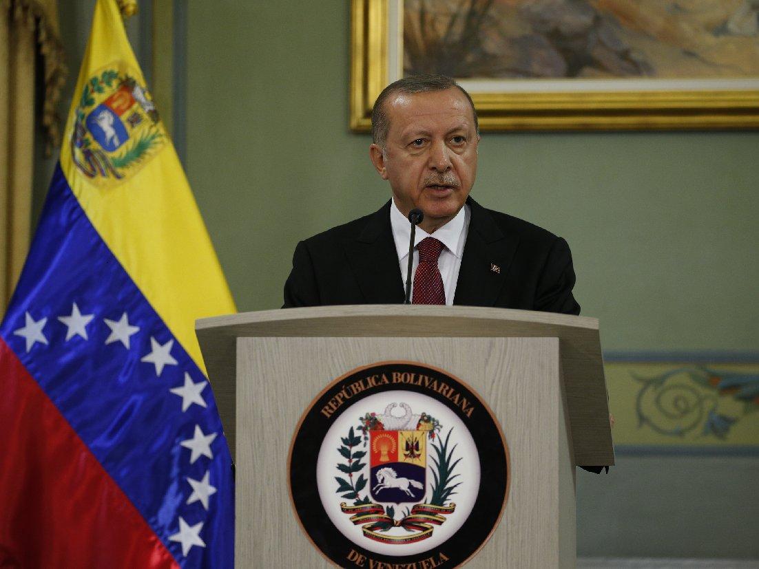 Cumhurbaşkanı Erdoğan Venezuela'da Maduro ile ortak basın toplantısı düzenledi
