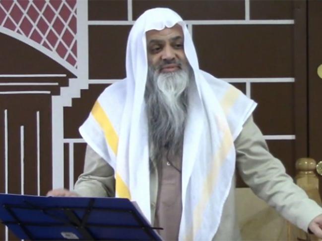 Kanadalı imam: Müslüman'ın 'Mutlu Noeller' dilemesi cinayetten bile büyük günah