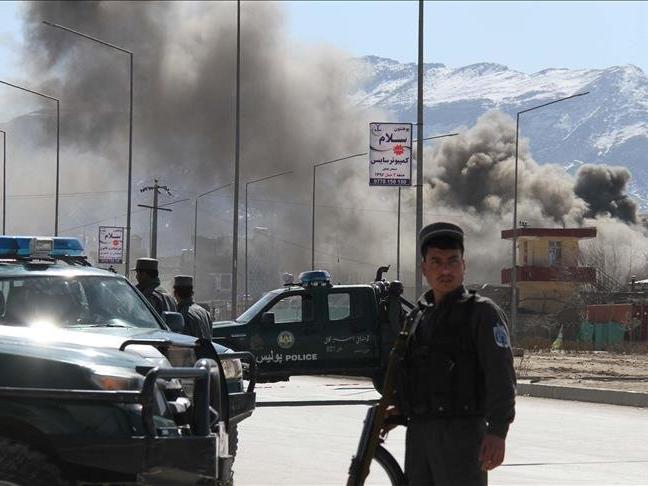 Taliban askeri karakola saldırdı: 14 ölü, çok sayıda asker esir