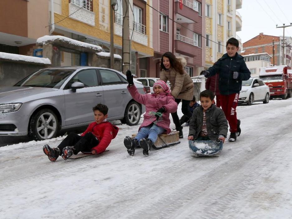 Adıyaman'da okullar tatil mi? 28 Aralık Adıyaman kar tatili açıklaması...