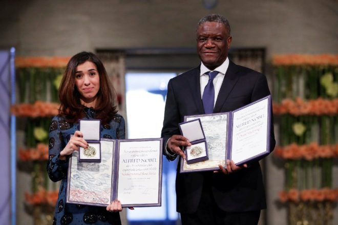 Nadia Murad ve Dr. Denis Mukwege Nobel Barış Ödülü'nü 10 Aralık'ta İsveç'te düzenlenen törenle aldılar. 
