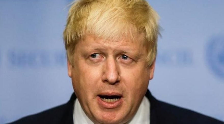 Londra Belediye Başkanı olarak tanınan Johnson bir süre önce, İngiltere Başbakanı May ile anlaşmazlığa düşerek dışişleri bakanlığı görevini bırakmıştı.