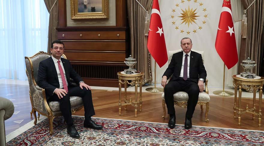 FOTO: AA -Türkiye Cumhurbaşkanı Recep Tayyip Erdoğan, Cumhurbaşkanlığı Külliyesi'nde CHP'nin İstanbul Büyükşehir Belediye Başkan adayı Beylikdüzü Belediye Başkanı Ekrem İmamoğlu'nu kabul etti.