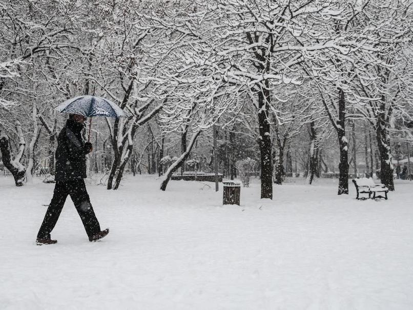 Ankara'da kar tatili beklentisi.... Yarın okullar tatil mi, açıklama geldi mi?