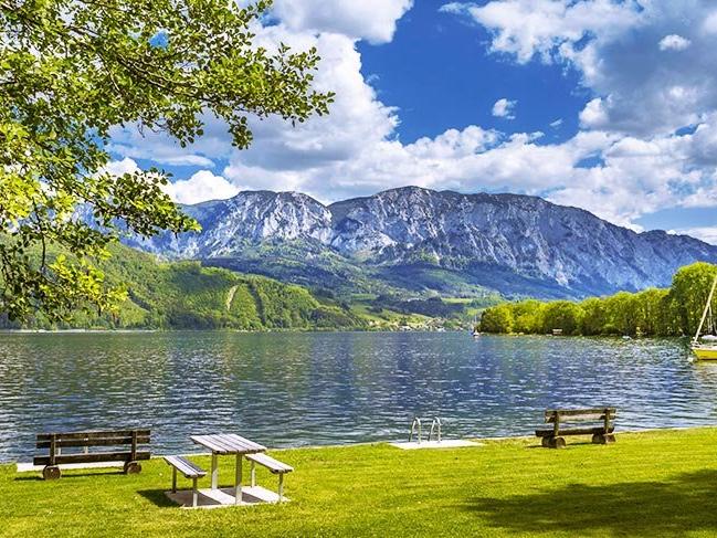 Avusturya'da tablo gibi bir göl: Mondsee