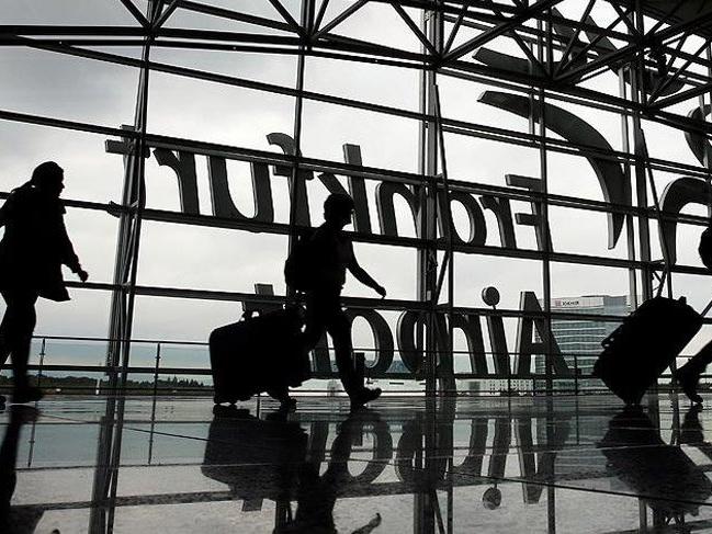 Almanya'daki havalimanı güvenlikleri greve gidiyor