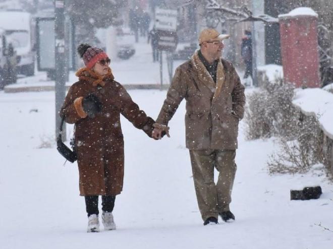 Kars Iğdır Ağrı'da yarın okullar tatil mi? Öğrenciler valilikten kar tatili açıklaması bekliyor...