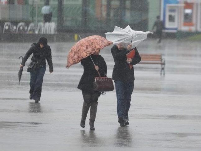 Önce Ege'yi vurdu... İstanbullular mesai çıkışına dikkat! | Meteoroloji'den hava durumu uyarıları