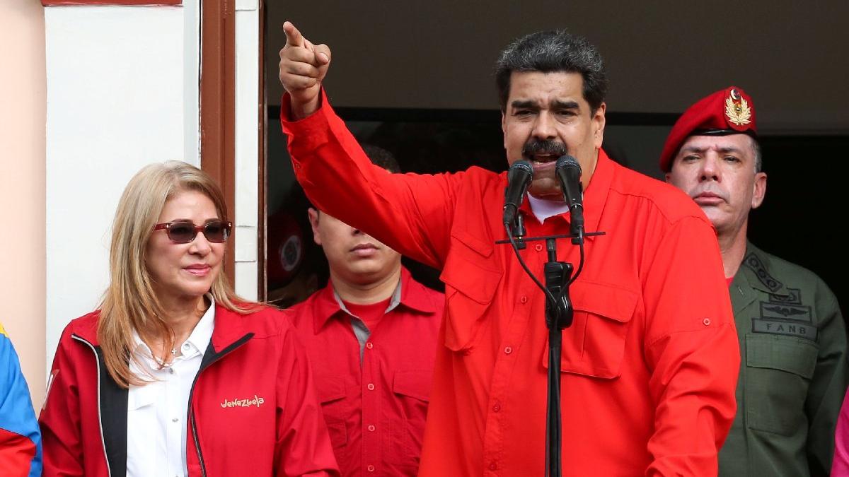 Maduro'ya bir darbe daha... Başkanlıktan önce 'tik'i gitti!