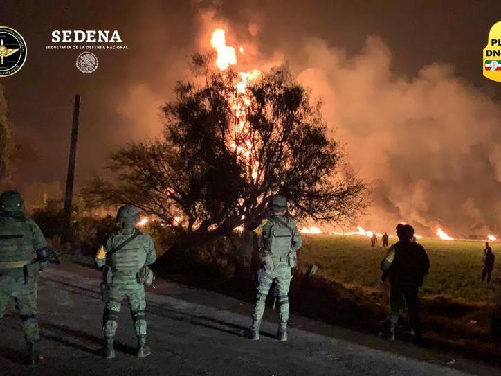 Meksika'da akaryakıt borusu patladı: 66 ölü, onlarca yaralı